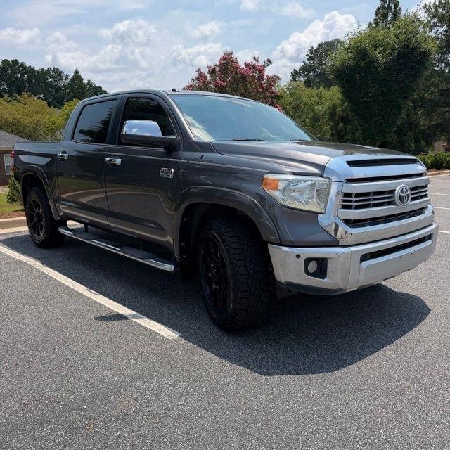Toyota Tundra  2015