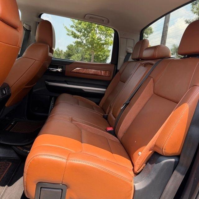 Toyota Tundra  2015