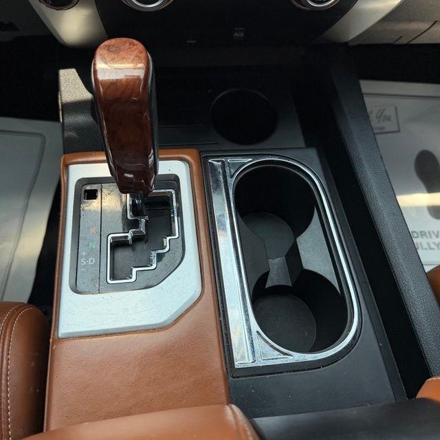Toyota Tundra  2015