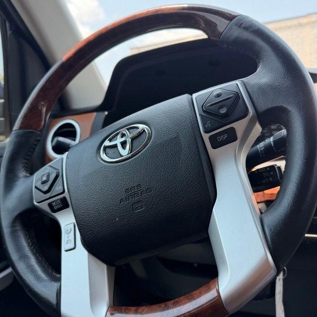 Toyota Tundra  2015