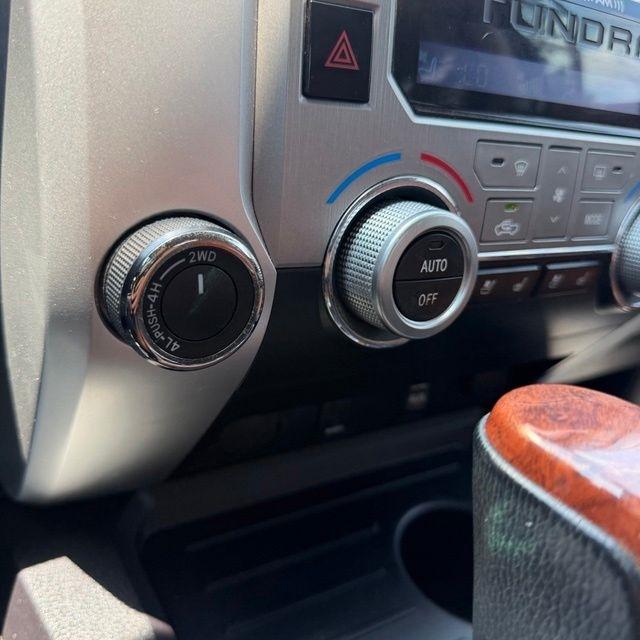 Toyota Tundra  2015