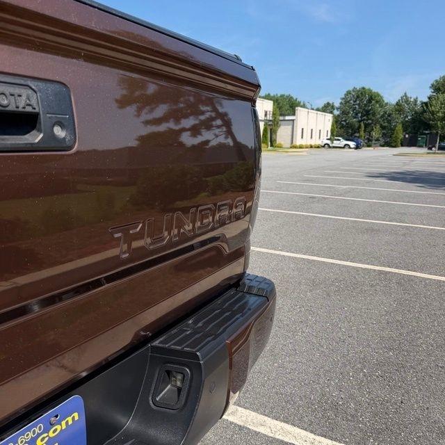 Toyota Tundra  2015