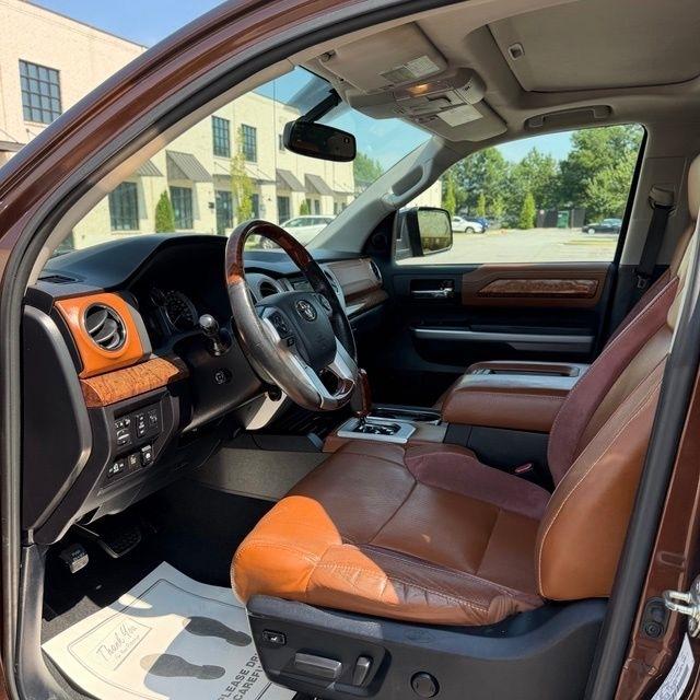 Toyota Tundra  2015