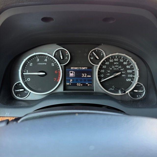 Toyota Tundra  2015