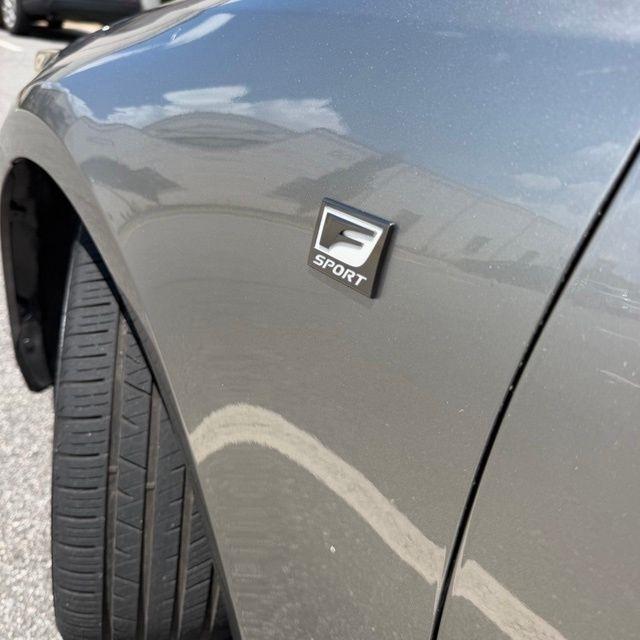 Lexus IS  2018