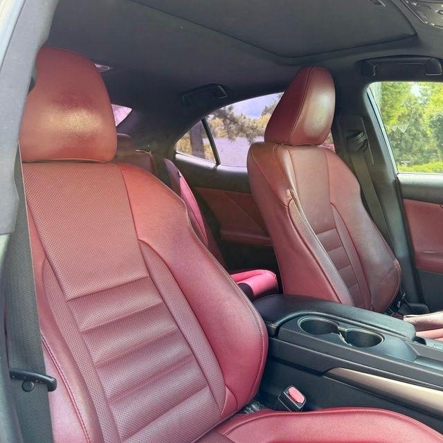 Lexus IS  2018