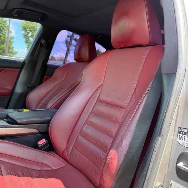 Lexus IS  2018