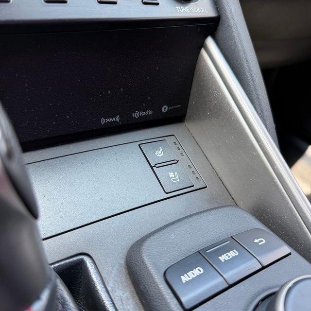 Lexus IS  2018