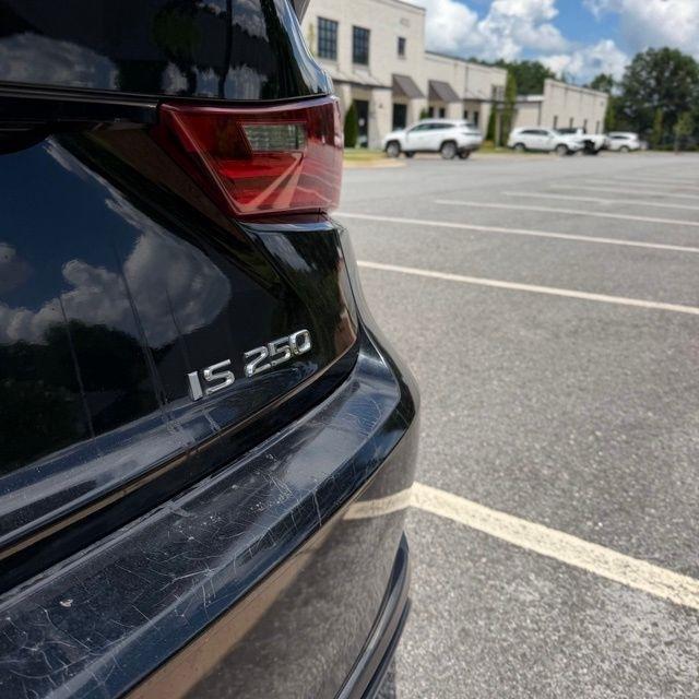 Lexus IS  2015