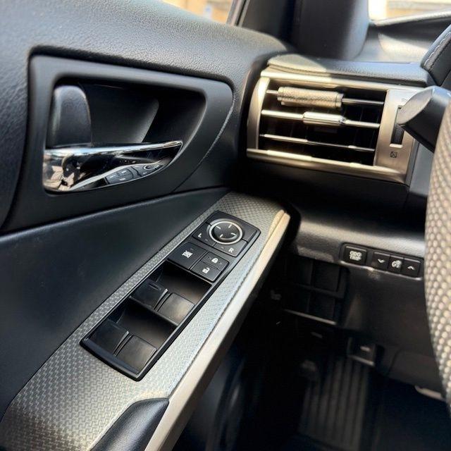 Lexus IS  2015