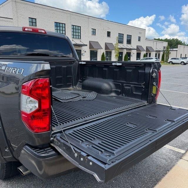 Toyota Tundra  2016