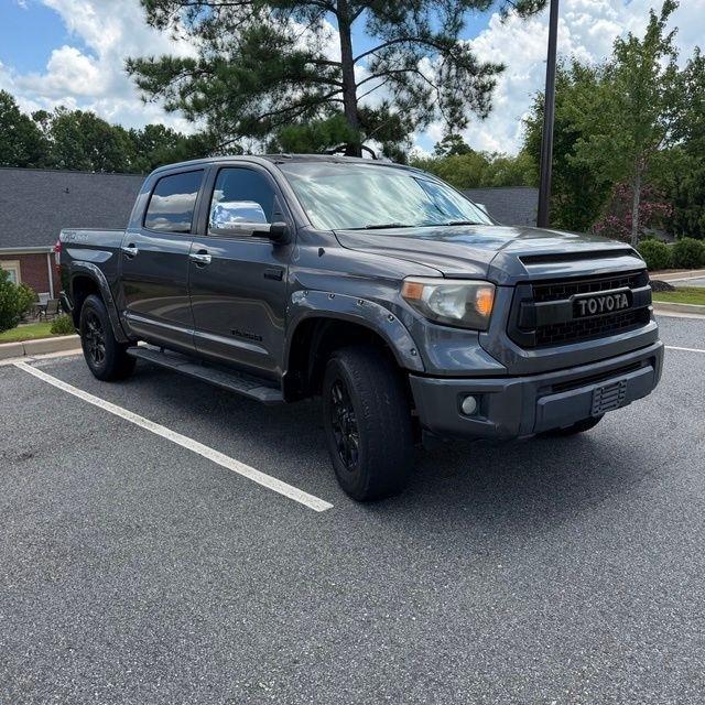 Toyota Tundra  2016