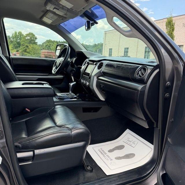 Toyota Tundra  2016