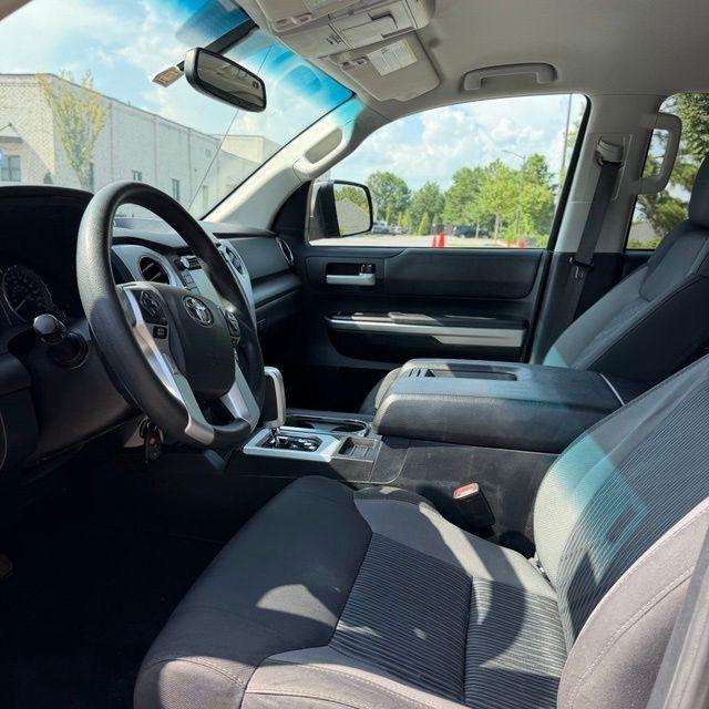 Toyota Tundra  2017
