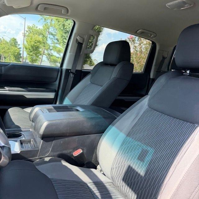Toyota Tundra  2017
