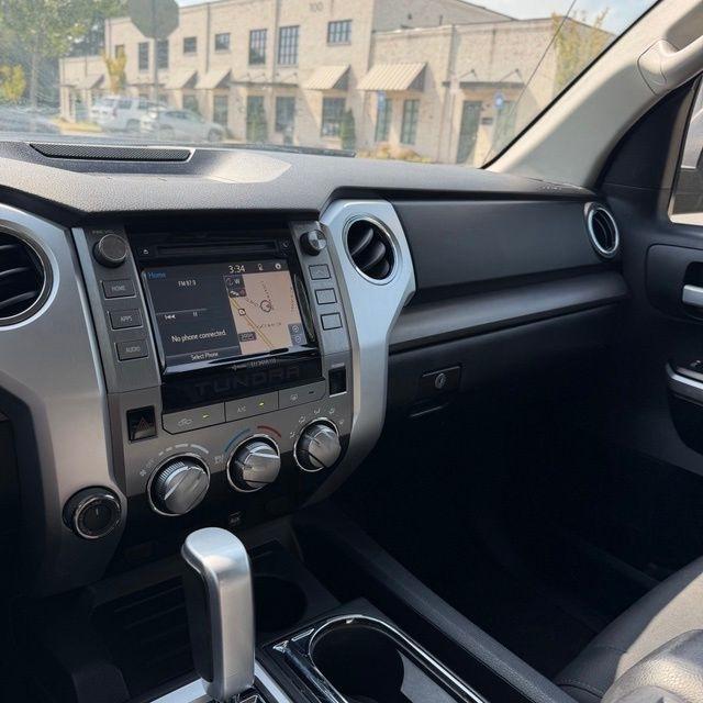 Toyota Tundra  2017