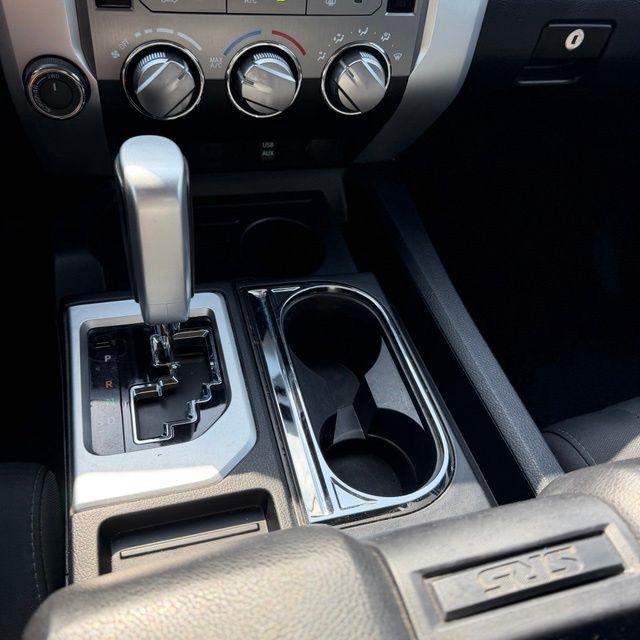 Toyota Tundra  2017