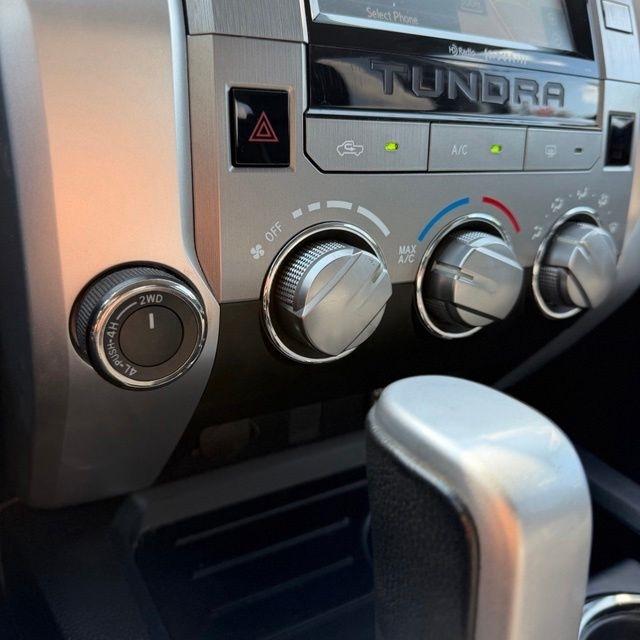 Toyota Tundra  2017