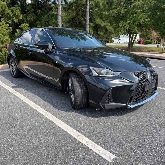 Lexus IS  2017