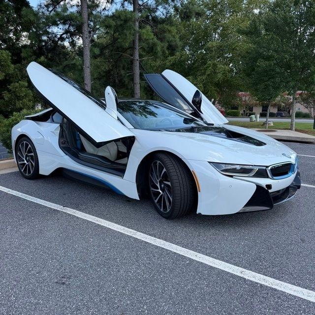 BMW i8  2015