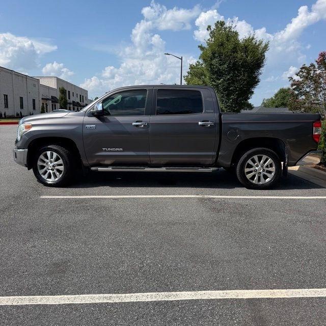 Toyota Tundra  2014