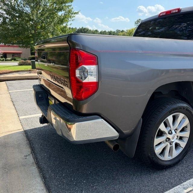 Toyota Tundra  2014