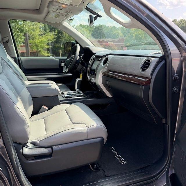 Toyota Tundra  2014