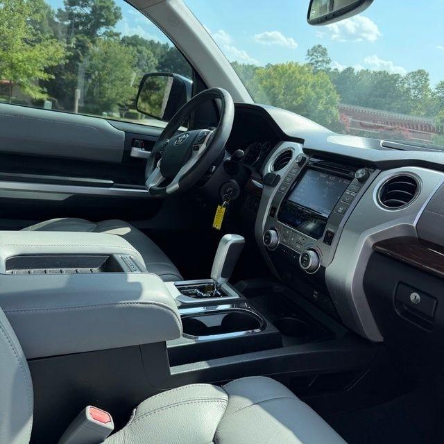 Toyota Tundra  2014