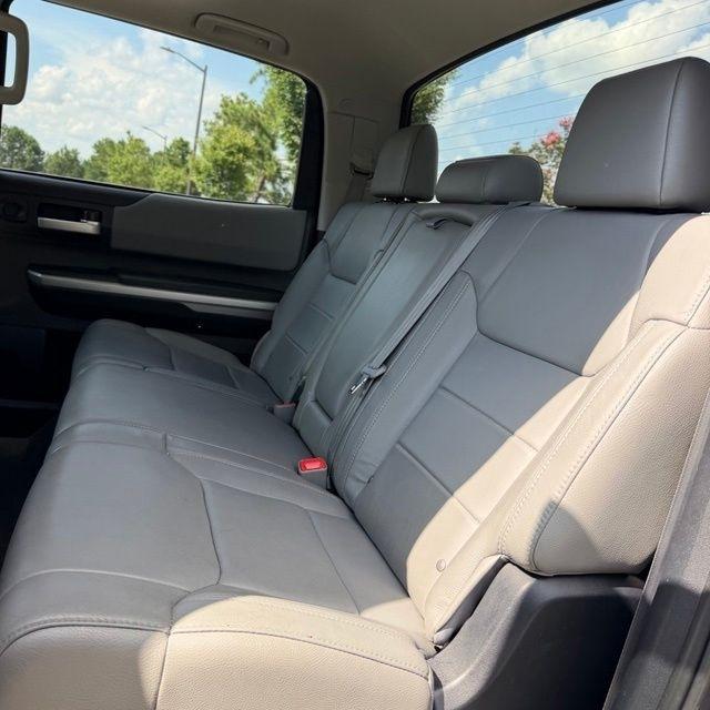 Toyota Tundra  2014