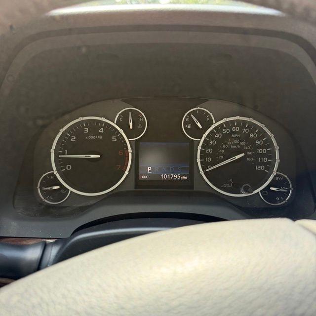 Toyota Tundra  2014