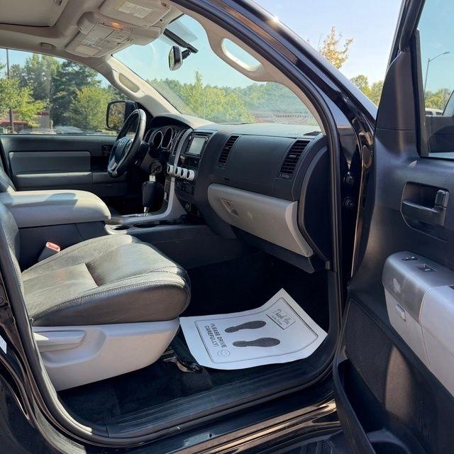 Toyota Sequoia  2015