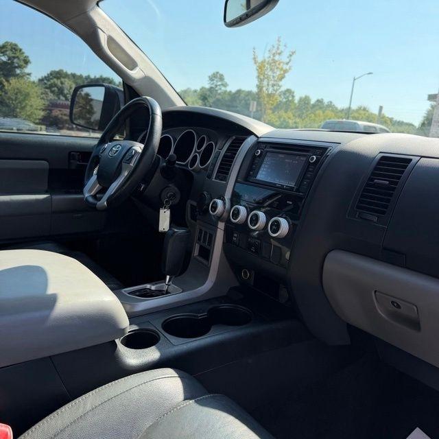 Toyota Sequoia  2015