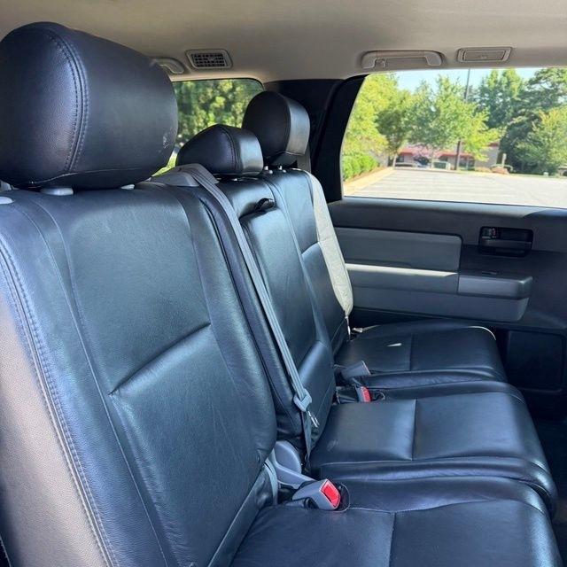 Toyota Sequoia  2015
