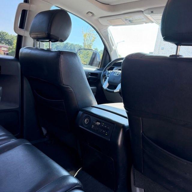 Toyota Sequoia  2015