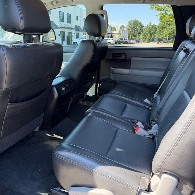Toyota Sequoia  2015