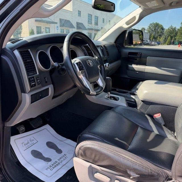 Toyota Sequoia  2015