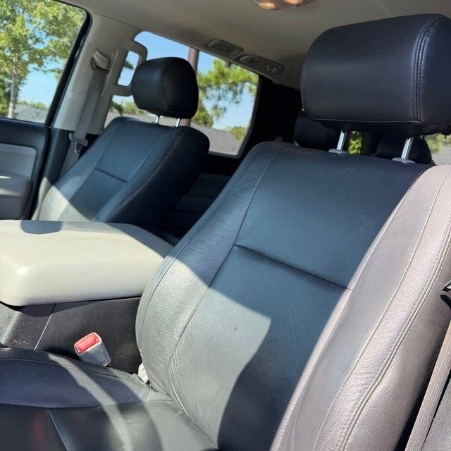 Toyota Sequoia  2015