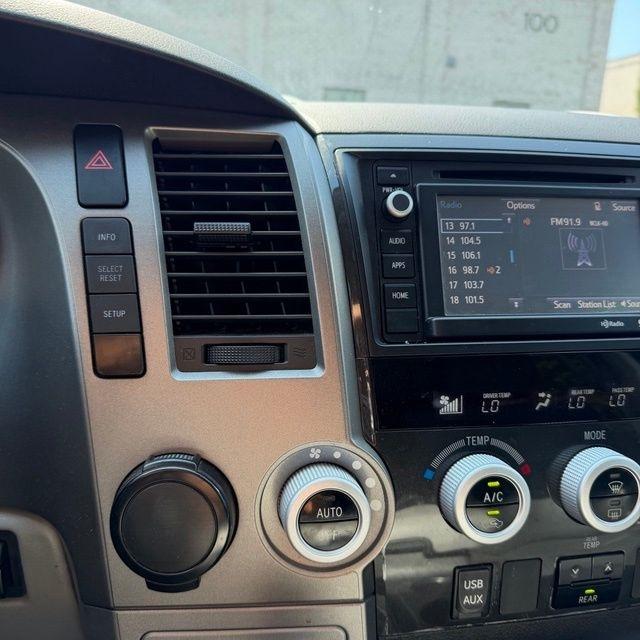 Toyota Sequoia  2015