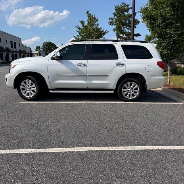 Toyota Sequoia  2013