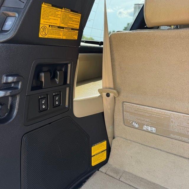 Toyota Sequoia  2013