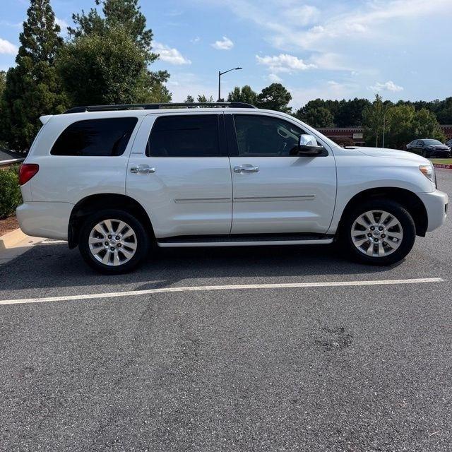 Toyota Sequoia  2013