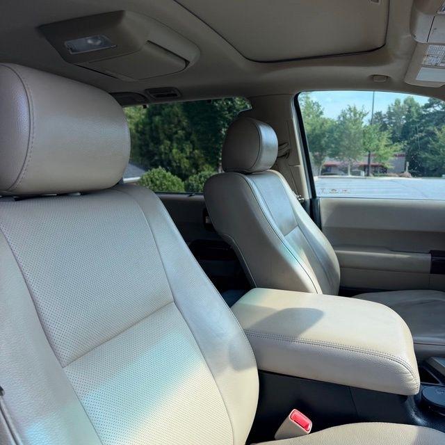 Toyota Sequoia  2013