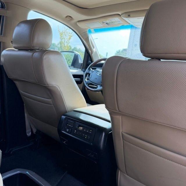 Toyota Sequoia  2013
