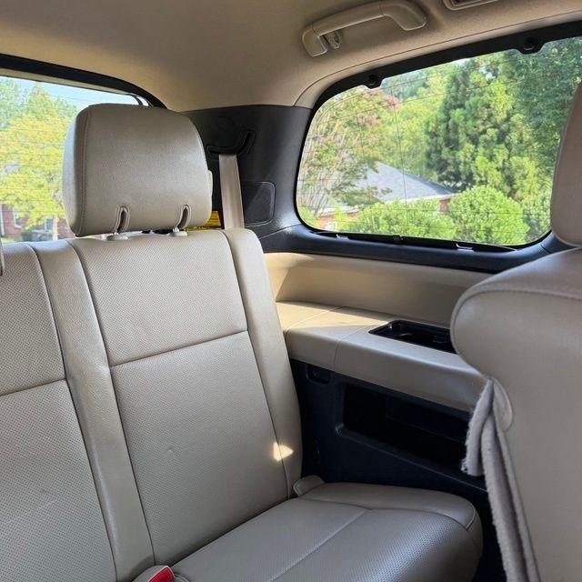 Toyota Sequoia  2013