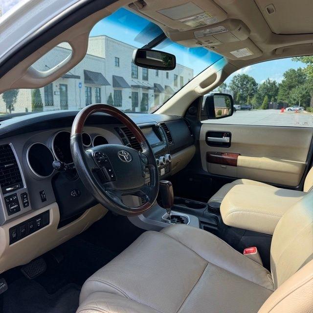 Toyota Sequoia  2013