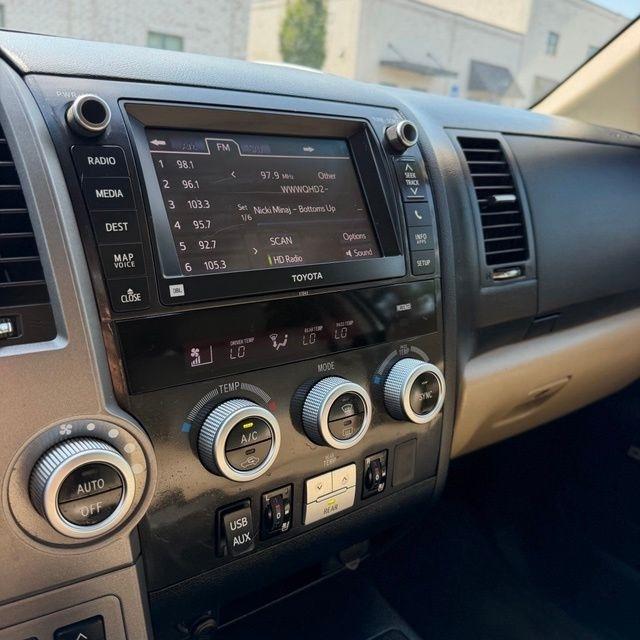 Toyota Sequoia  2013