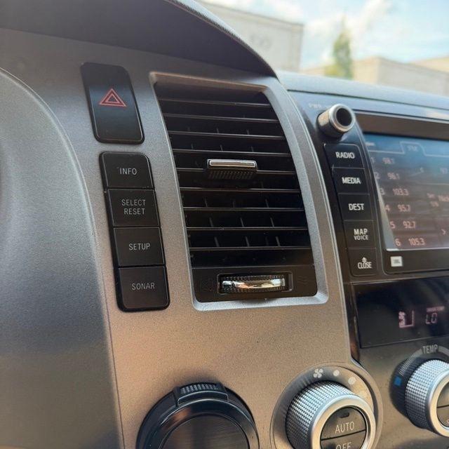 Toyota Sequoia  2013