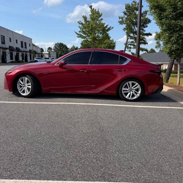 Lexus IS  2021