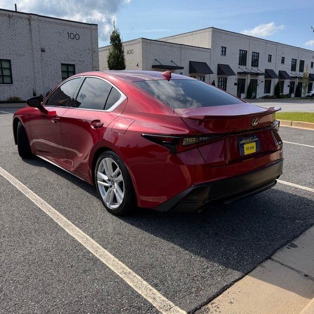 Lexus IS  2021