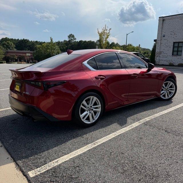 Lexus IS  2021
